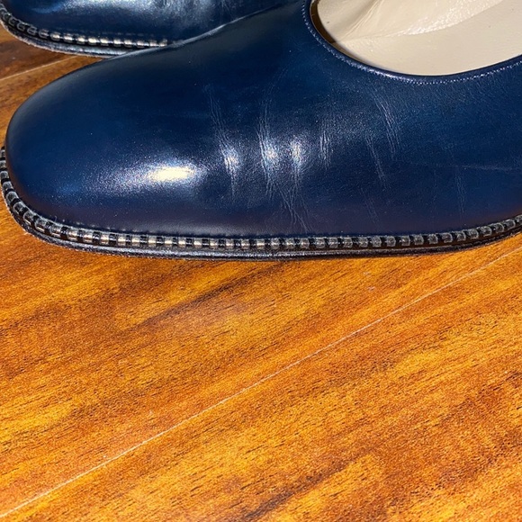 Salvatore Ferragamo Women’s Block Heels Navy Blue Detail Around Toe Size 9.5 - Picture 9 of 9